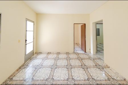 Sala de casa para alugar com 2 quartos, 155m² em Nova Cintra, Belo Horizonte