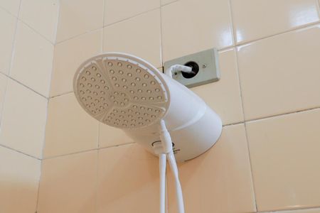 Casa para alugar com 217m², 4 quartos e 3 vagas Casa para alugar com 217m², 4 quartos e 3 vagasEdicula - Banheiro