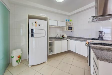Apartamento para alugar com 119m², 3 quartos e 2 vagasCozinha