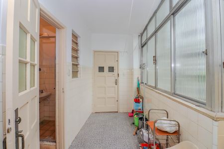 Apartamento à venda com 142m², 3 quartos e 1 vaga Apartamento à venda com 142m², 3 quartos e 1 vagaÁrea de Serviço