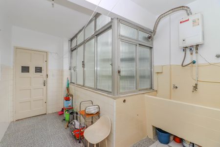 Apartamento à venda com 142m², 3 quartos e 1 vaga Apartamento à venda com 142m², 3 quartos e 1 vagaÁrea de Serviço