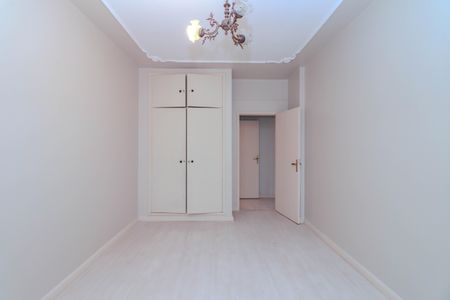 Apartamento à venda com 142m², 3 quartos e 1 vaga Apartamento à venda com 142m², 3 quartos e 1 vagaQuarto 1
