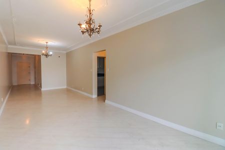 Sala de apartamento à venda com 3 quartos, 142m² em Independência, Porto Alegre