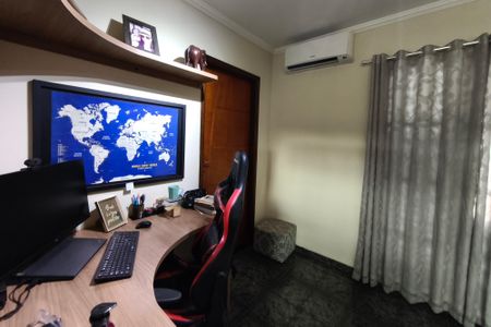 Casa à venda com 150m², 3 quartos e 1 vagaEscritório