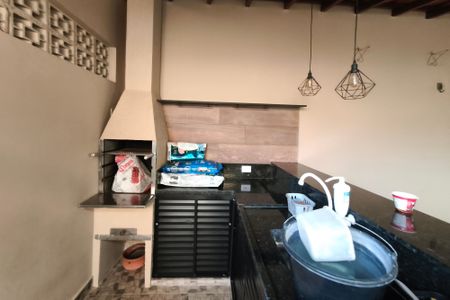 Casa à venda com 150m², 3 quartos e 1 vagaÁrea gourmet