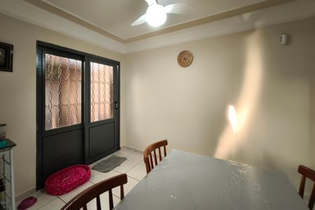 Casa à venda com 150m², 3 quartos e 1 vagaSala de Jantar