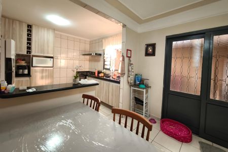 Casa à venda com 150m², 3 quartos e 1 vagaSala de Jantar