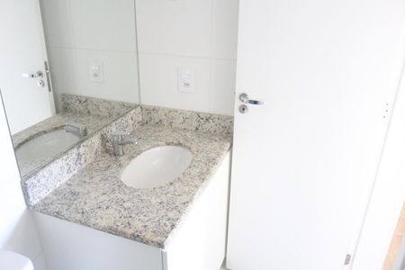 Apartamento à venda com 64m², 2 quartos e 2 vagasBanheiro 1