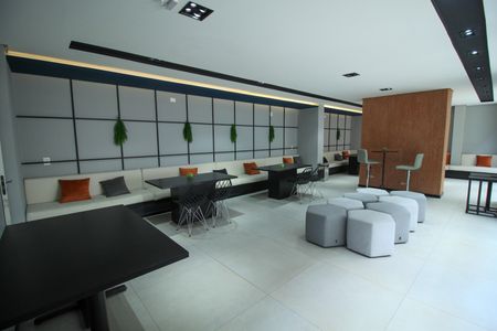 Apartamento à venda com 38m², 2 quartos e sem vagaÁrea comum