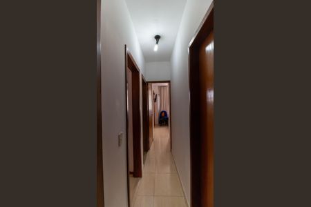 Apartamento à venda com 85m², 2 quartos e 1 vaga Apartamento à venda com 85m², 2 quartos e 1 vagaCorredor
