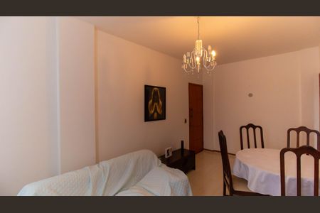 Sala de apartamento à venda com 2 quartos, 85m² em Icaraí, Niterói