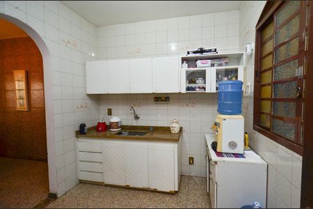 Casa à venda com 238m², 3 quartos e 3 vagasCozinha