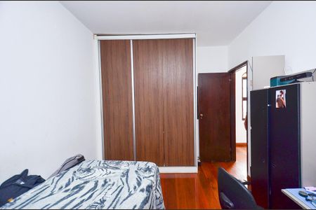 Casa à venda com 238m², 3 quartos e 3 vagasQuarto 2