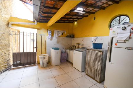 Casa à venda com 238m², 3 quartos e 3 vagasÁrea de Serviço