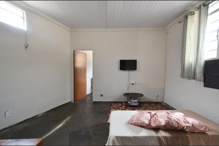 Casa à venda com 238m², 3 quartos e 3 vagasSala Edícula