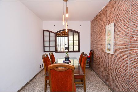 Casa à venda com 238m², 3 quartos e 3 vagasSala de Jantar