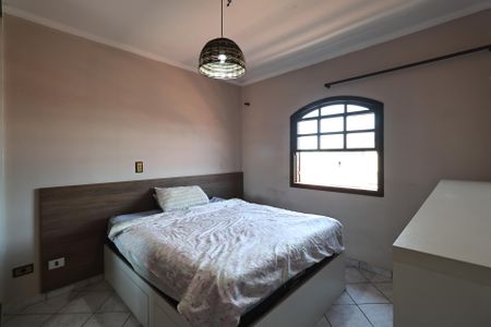 Casa à venda com 207m², 3 quartos e 4 vagas Casa à venda com 207m², 3 quartos e 4 vagasSuite