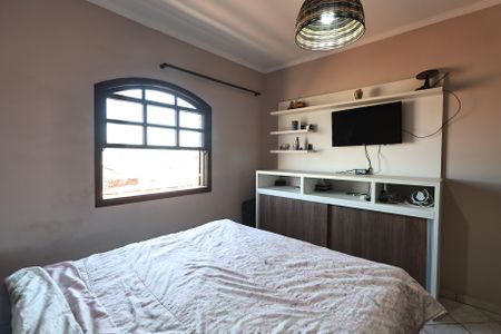 Casa à venda com 207m², 3 quartos e 4 vagas Casa à venda com 207m², 3 quartos e 4 vagasSuite