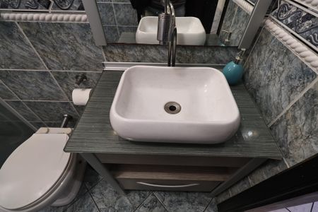 Casa à venda com 207m², 3 quartos e 4 vagas Casa à venda com 207m², 3 quartos e 4 vagasBanheiro da Suíte