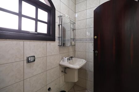 Casa à venda com 207m², 3 quartos e 4 vagas Casa à venda com 207m², 3 quartos e 4 vagasBanheiro