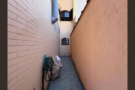 Casa à venda com 207m², 3 quartos e 4 vagas Casa à venda com 207m², 3 quartos e 4 vagasQuintal