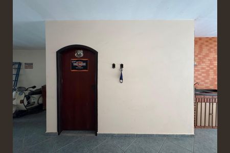 Casa à venda com 207m², 3 quartos e 4 vagas Casa à venda com 207m², 3 quartos e 4 vagasDepósito