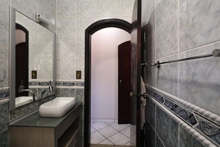 Casa à venda com 207m², 3 quartos e 4 vagas Casa à venda com 207m², 3 quartos e 4 vagasBanheiro da Suíte