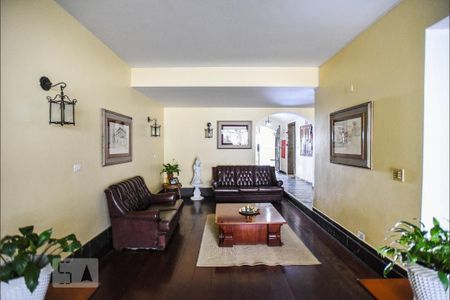 Apartamento à venda com 98m², 3 quartos e 1 vaga Apartamento à venda com 98m², 3 quartos e 1 vagaÁrea comum