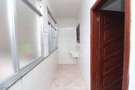 Casa para alugar com 82m², 2 quartos e sem vagaÁrea de Serviço