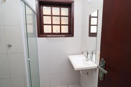 Casa para alugar com 82m², 2 quartos e sem vagaBanheiro