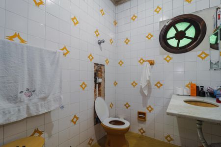 Casa à venda com 279m², 3 quartos e 4 vagasBanheiro