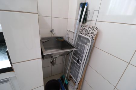 Apartamento para alugar com 55m², 2 quartos e 1 vagaÁrea de Serviço