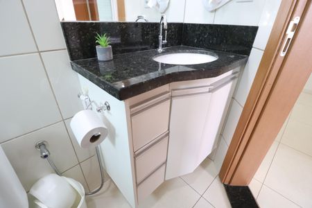 Apartamento para alugar com 55m², 2 quartos e 1 vagaBanheiro Social