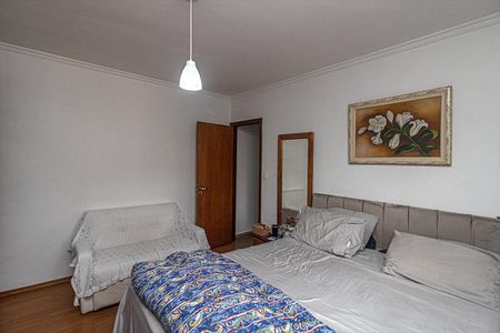 Casa à venda com 115m², 2 quartos e 4 vagasSuíte 