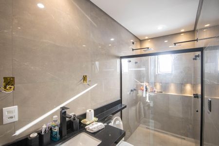 Casa à venda com 183m², 3 quartos e 2 vagas Casa à venda com 183m², 3 quartos e 2 vagasBanheiro da Suíte 1