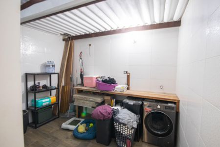 Casa à venda com 183m², 3 quartos e 2 vagas Casa à venda com 183m², 3 quartos e 2 vagasÁrea de Serviço