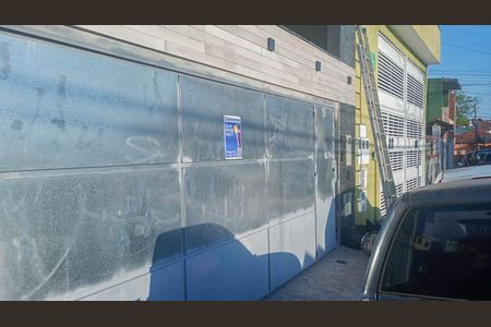 Casa à venda com 183m², 3 quartos e 2 vagas Casa à venda com 183m², 3 quartos e 2 vagasFachada