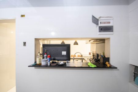 Casa à venda com 183m², 3 quartos e 2 vagas Casa à venda com 183m², 3 quartos e 2 vagasCozinha