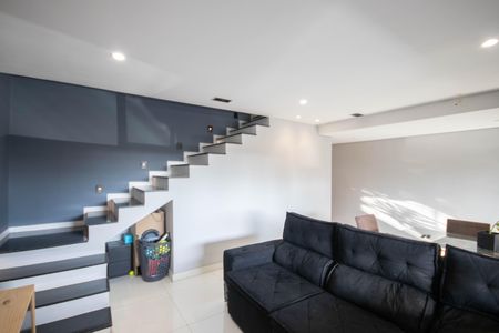 Casa à venda com 183m², 3 quartos e 2 vagas Casa à venda com 183m², 3 quartos e 2 vagasSala