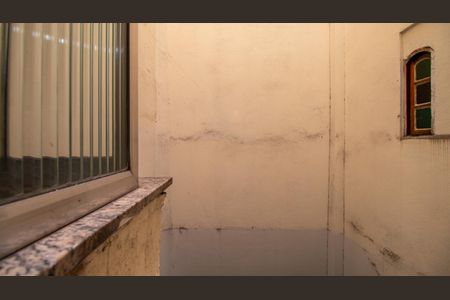 Apartamento à venda com 60m², 3 quartos e 1 vagaÁrea de Serviço Vista