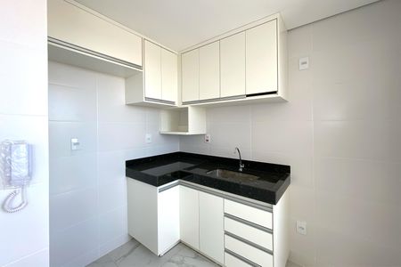 Apartamento à venda com 60m², 2 quartos e 2 vagasCozinha