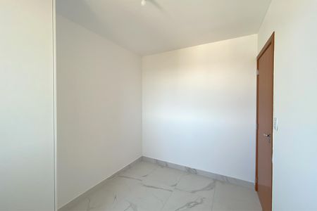 Apartamento à venda com 60m², 2 quartos e 2 vagasQuarto 