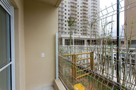 Apartamento para alugar com 35m², 2 quartos e sem vaga Apartamento para alugar com 35m², 2 quartos e sem vagaVaranda da Sala/Cozinha