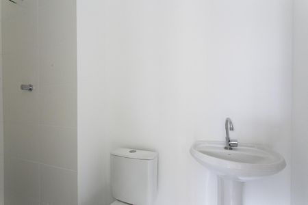 Apartamento para alugar com 35m², 2 quartos e sem vaga Apartamento para alugar com 35m², 2 quartos e sem vagaBanheiro Social