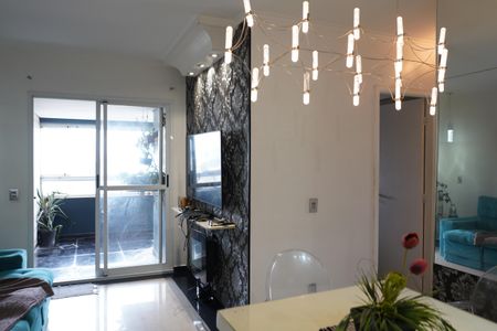 Sala de apartamento à venda com 3 quartos, 74m² em Vila Bertioga, São Paulo