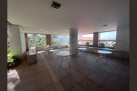 Apartamento à venda com 128m², 3 quartos e 2 vagasÁrea comum