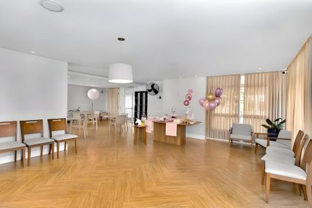 Apartamento à venda com 128m², 3 quartos e 2 vagasSalão de festas
