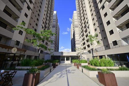 Apartamento para alugar com 57m², 2 quartos e 1 vagaFachada