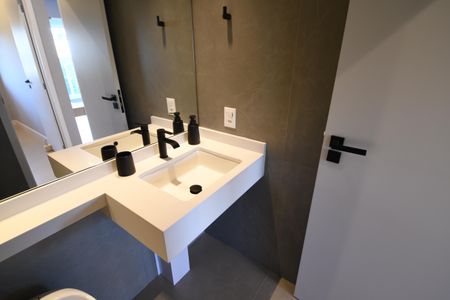 Apartamento à venda com 67m², 2 quartos e 2 vagasBanheiro