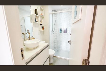 Apartamento à venda com 50m², 2 quartos e 1 vaga Apartamento à venda com 50m², 2 quartos e 1 vagaBanheiro